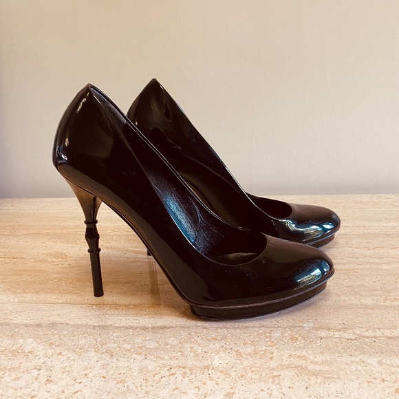 Gucci Bamboo Accent Leather Pumps - Picture 2 of 8